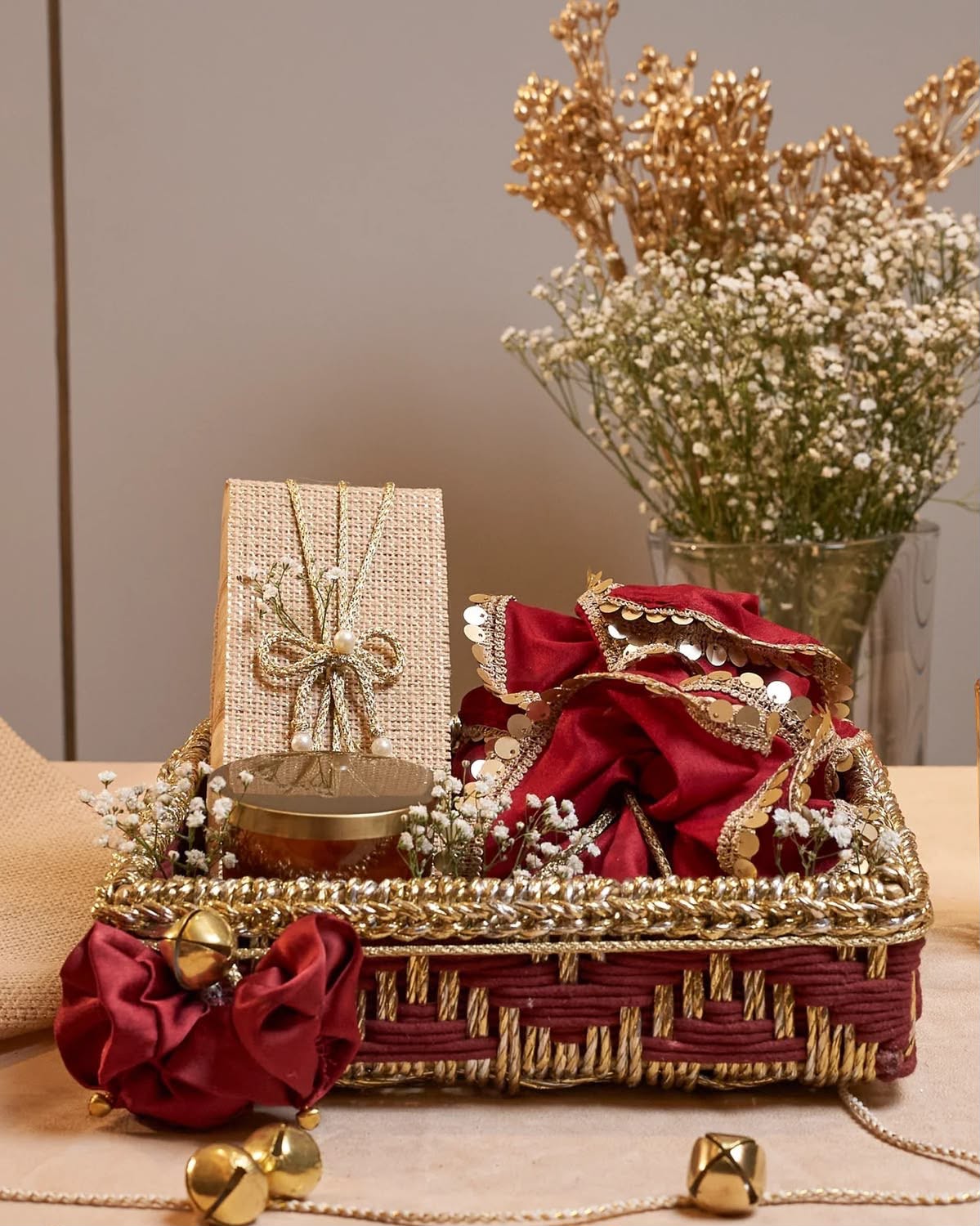 The Velvet Knot Signature Hamper